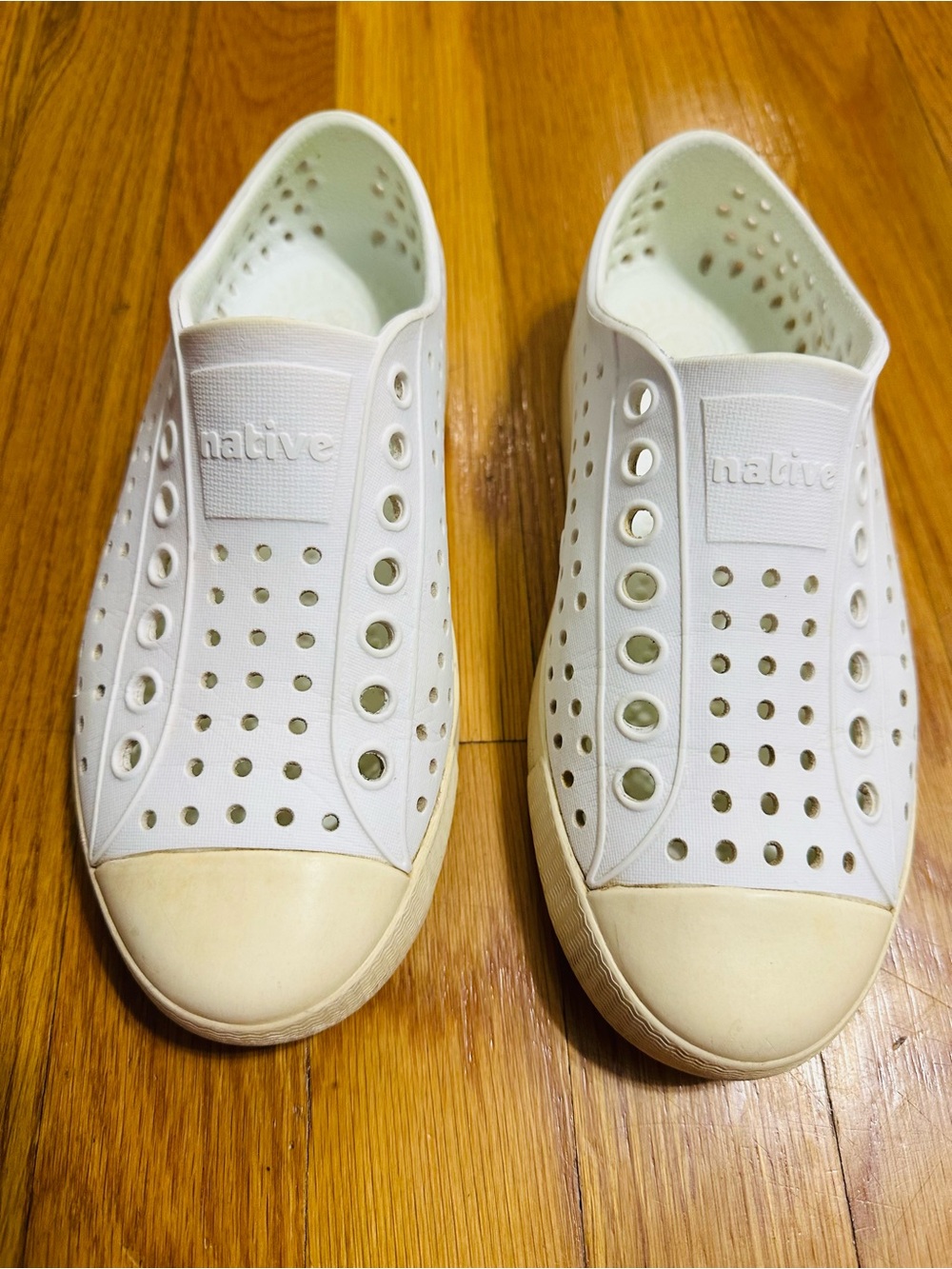 Native White Slip-On Jefferson Sneakers with Cream Toe Unisex Men 3 Women 5